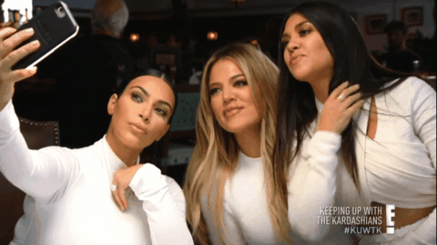 selfies-f9ba12a27cde000d9cb1cd6eb72bbd14.gif selfies-f9ba12a27cde000d9cb1cd6eb72bbd14.gif