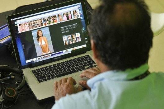 1924pornografiaencomputadora620x350-b6ea7c2e8cc05dd33e75027a9b3b08a2.jpg 1924pornografiaencomputadora620x350-b6ea7c2e8cc05dd33e75027a9b3b08a2.jpg