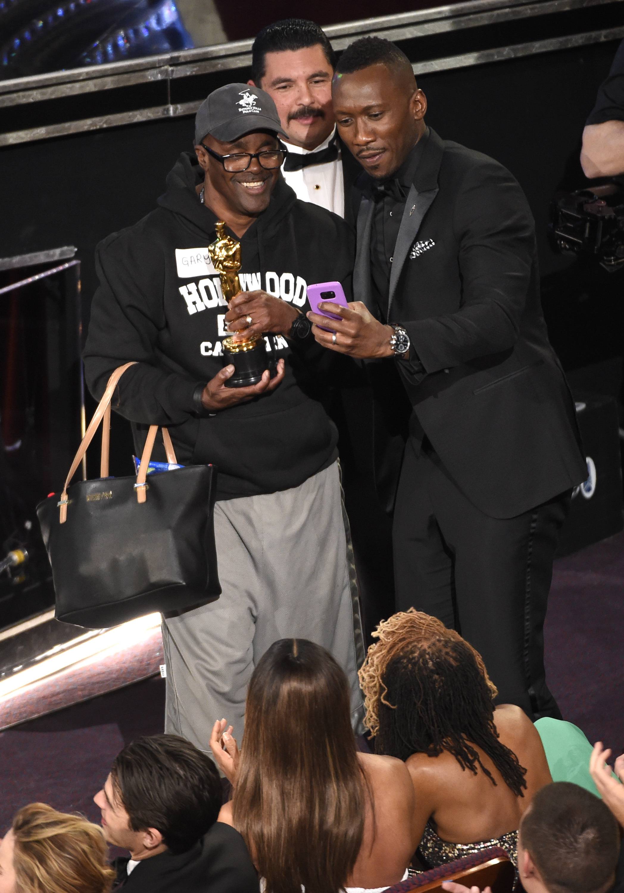 89thacademyawardspuer3-ab89f6fdd446f0db923022a15eded2a2.jpg 89thacademyawardspuer3-ab89f6fdd446f0db923022a15eded2a2.jpg