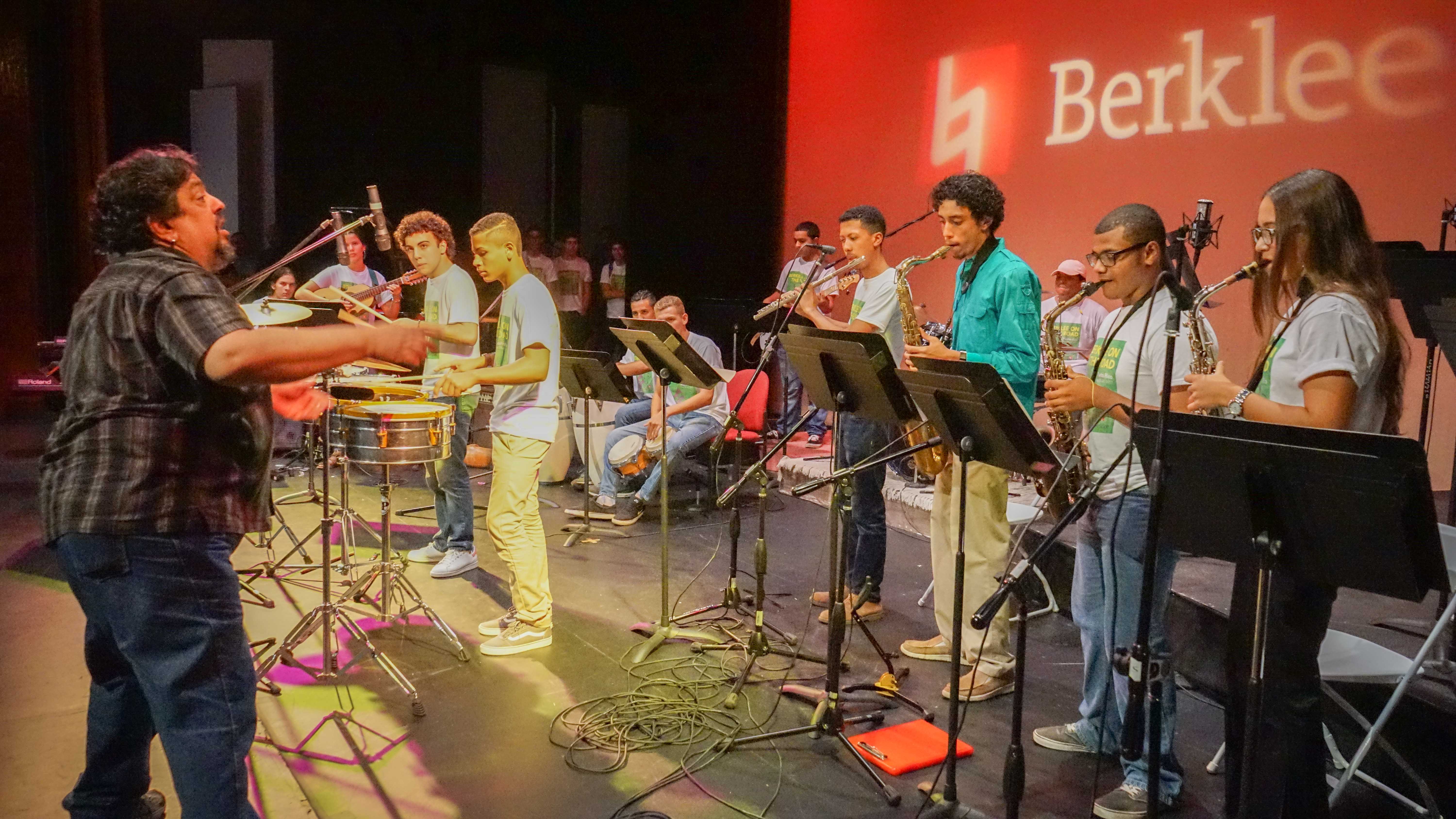 berkleeenpuertorico2-68b6fb3c40d938795f30f057834f000f.jpg berkleeenpuertorico2-68b6fb3c40d938795f30f057834f000f.jpg
