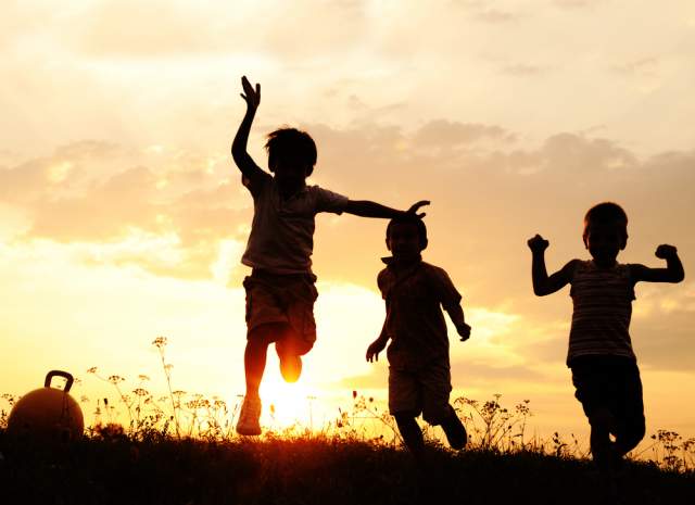 childrenplayingoutside-313b1315dd78698fc69db4ce73ee75df.jpg childrenplayingoutside-313b1315dd78698fc69db4ce73ee75df.jpg