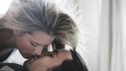 frenchkissdtw5-be3f32108caa9b1b65cdb6f49d931d18.jpg