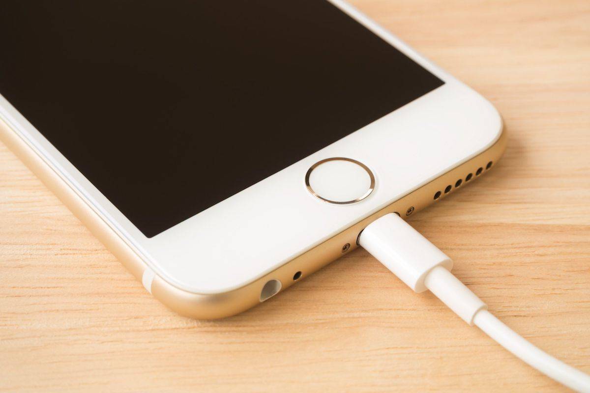 iphone-5c72f8e0e2d39077244d62a850d2120e.jpg iphone-5c72f8e0e2d39077244d62a850d2120e.jpg