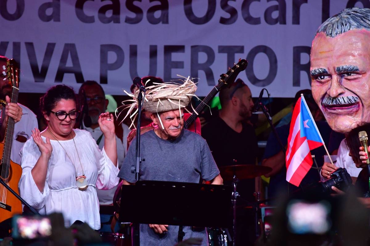 oscarlopez6-30636345730ac852d6763e7416a65d46.jpg oscarlopez6-30636345730ac852d6763e7416a65d46.jpg