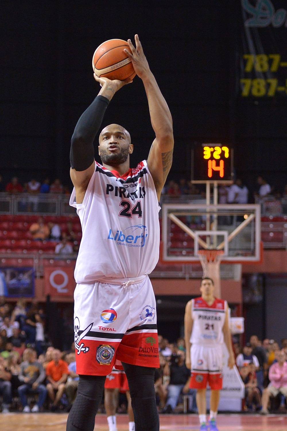 reyshawnterry-07b05d48bfbc21446efe8361cac4268b.jpg reyshawnterry-07b05d48bfbc21446efe8361cac4268b.jpg