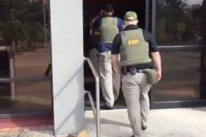 Federales realizan operativo en la Torre Municipal de San Juan