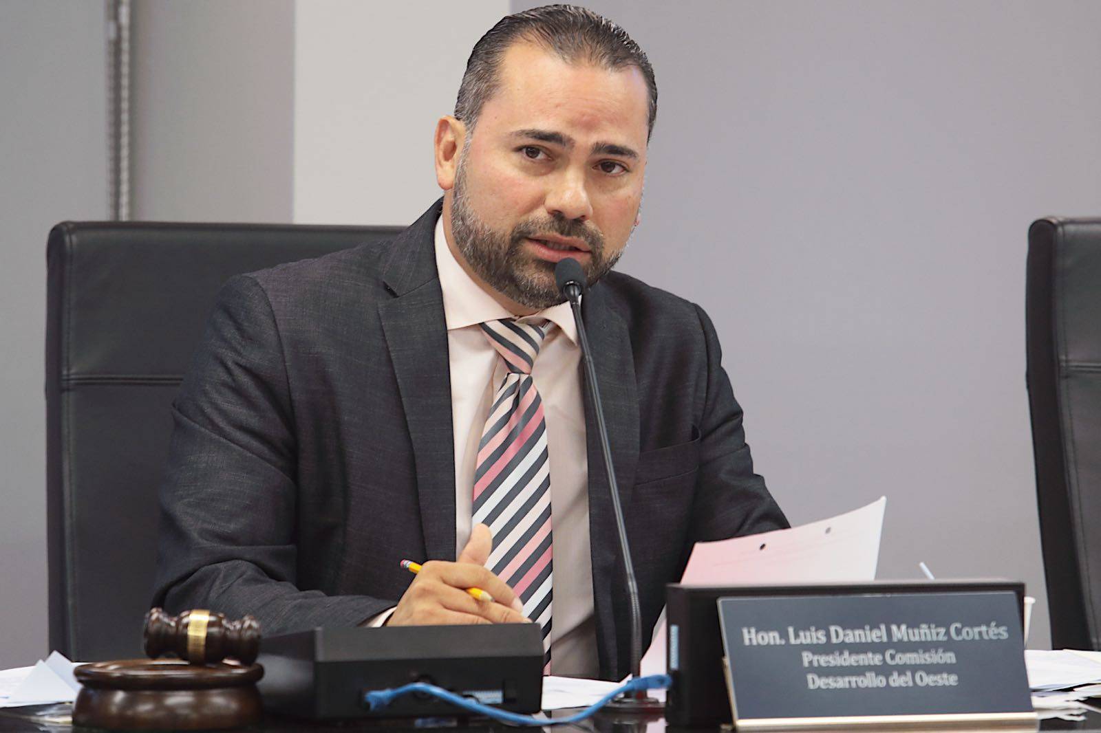 senadorluisdanielmunizcortes-5ad7f8641fa18f987d8da057c9159fc2.jpg senadorluisdanielmunizcortes-5ad7f8641fa18f987d8da057c9159fc2.jpg