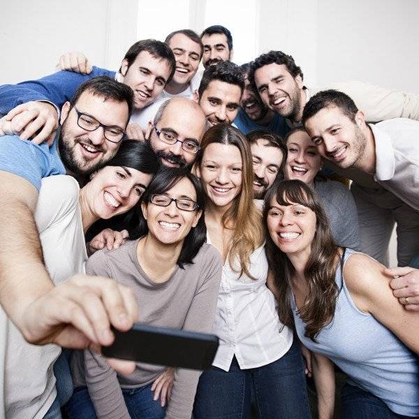 twitterselfiesandhappinesswtc3-340192bfb810351b329f1122cdde73dd.jpg