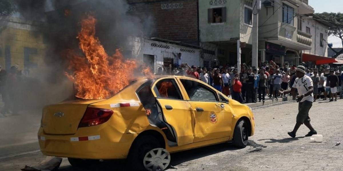 Por error, lincharon y mataron a tres personas — Ecuador