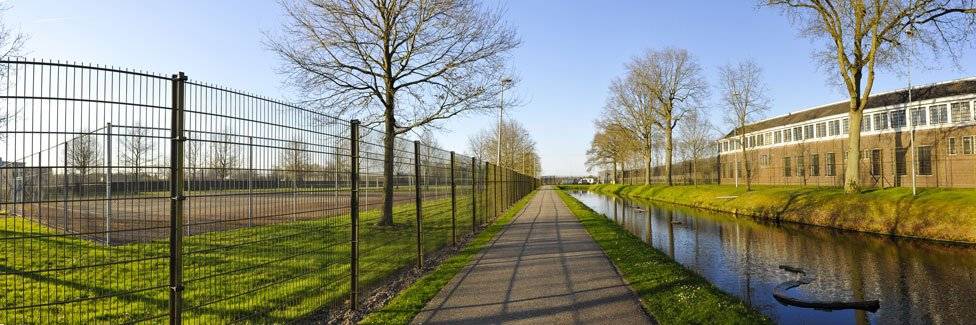 92373829walktowork976-bb475ce474af5d9163e12ac1f31f5587.jpg