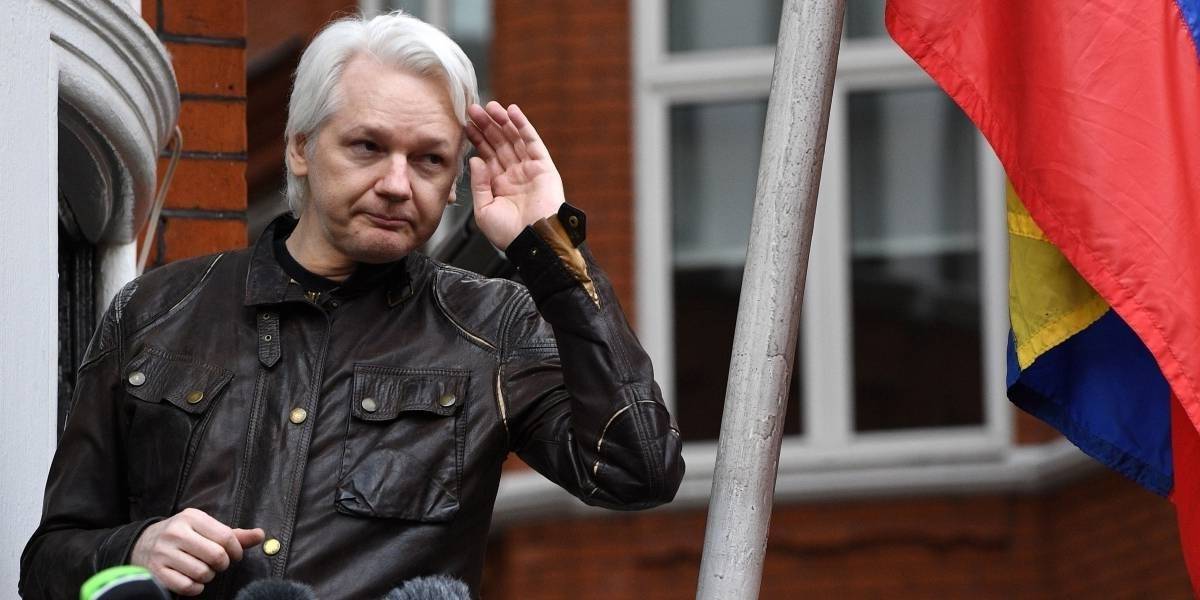 Se tensan las relaciones: Anuncian demanda de Assange contra el gobierno de Ecuador