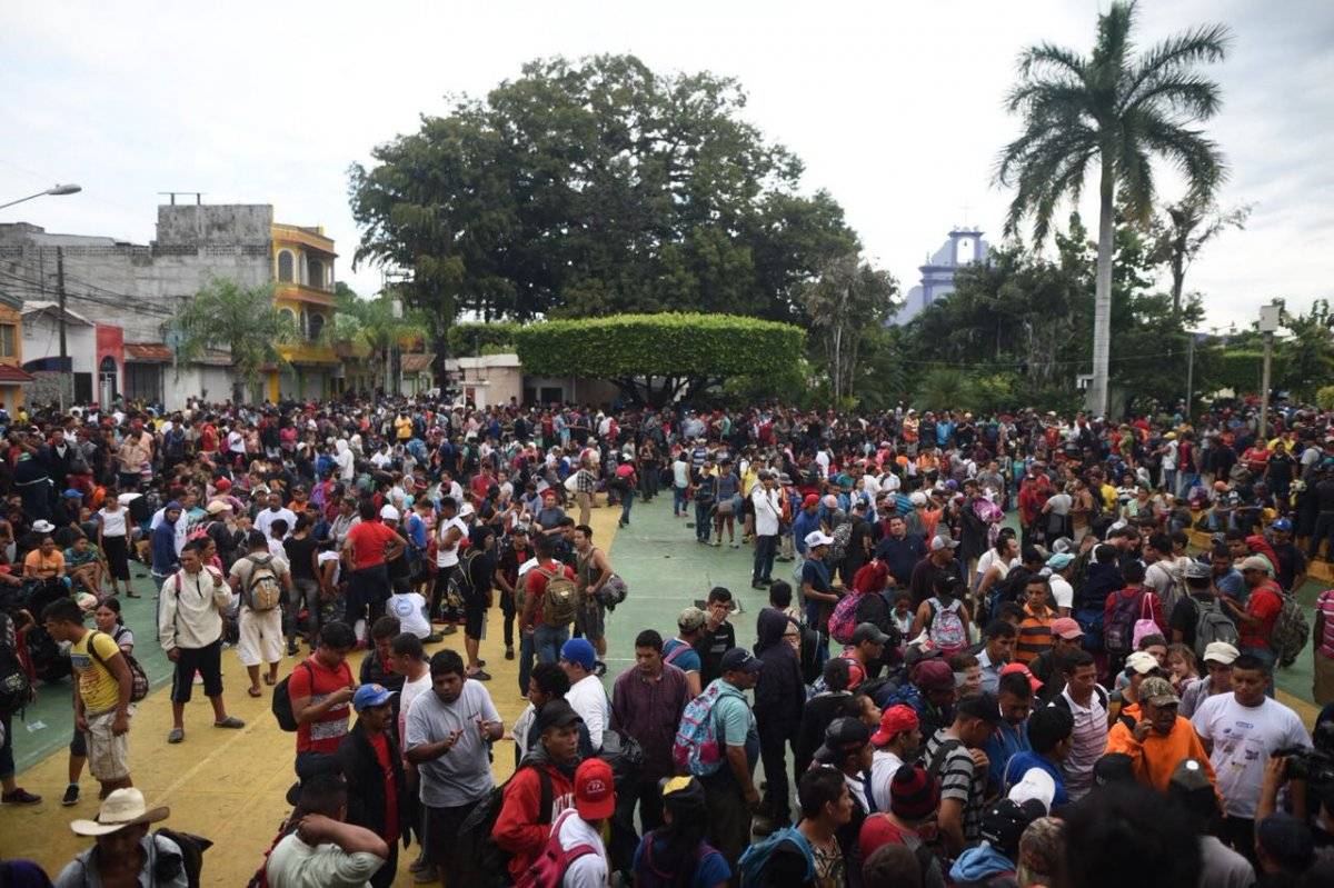 caravana de migrantes hondureños llega a frontera de Tecún Umán