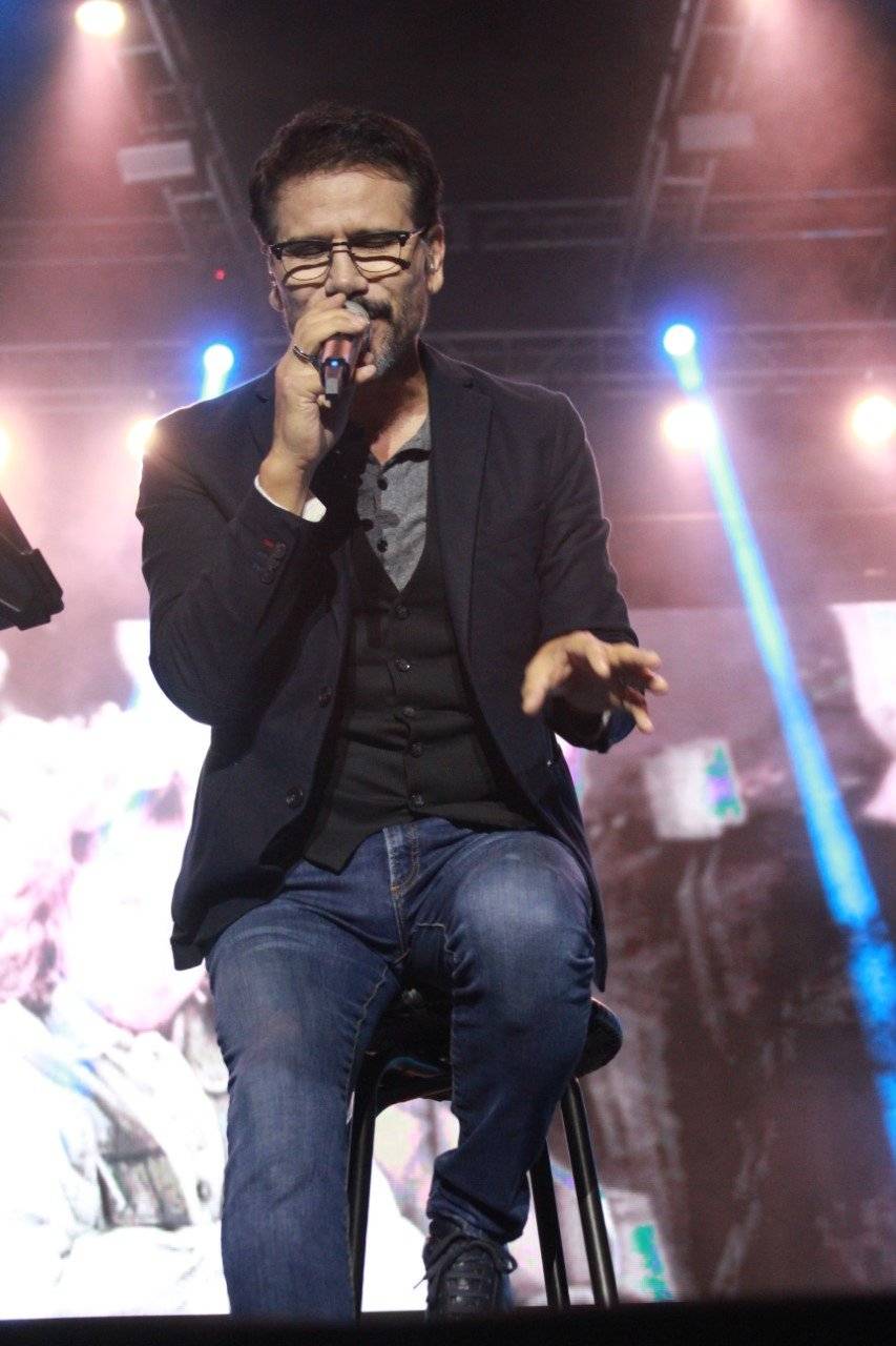 Jesús Adrián Romero dejó