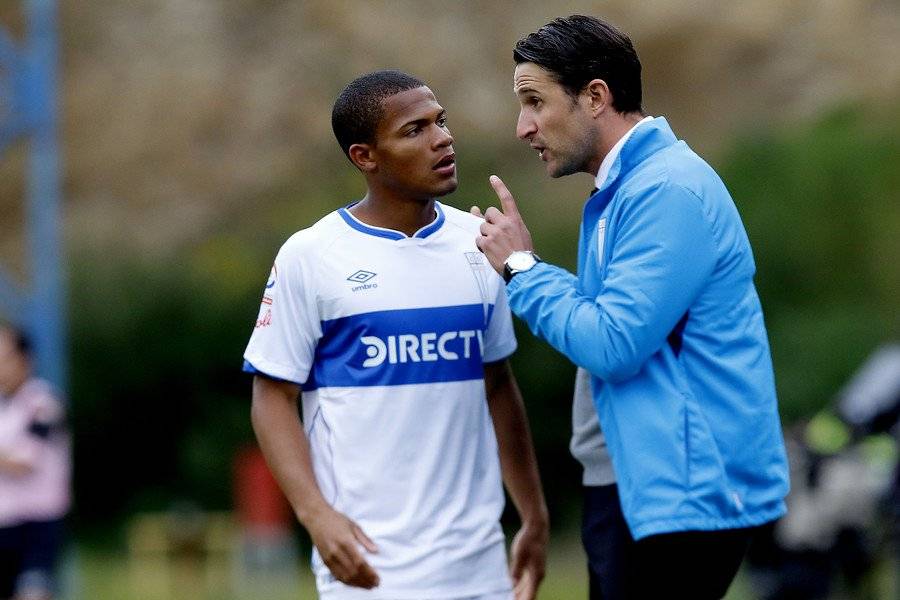 César Munder volverá a las citaciones de la UC en el clásico ante la U, tras la lesión que marginará a Germán Voboril / Foto: Agencia UNO