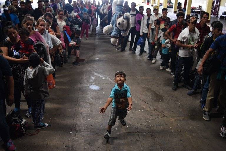 Niños migrantes hondureños