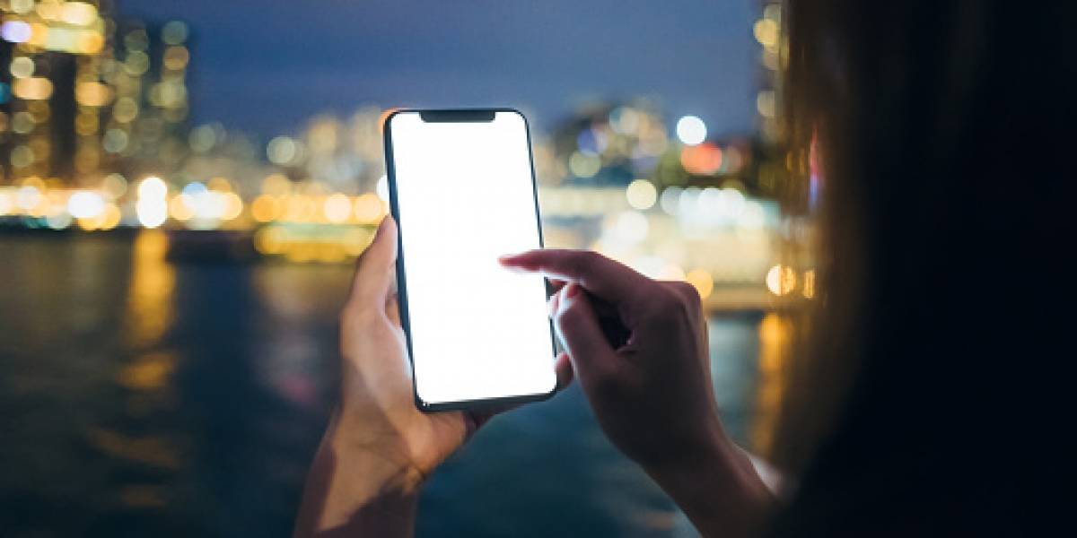 Atención: Usó mucho el celular y se le paralizaron los dedos Atención: Usó mucho el celular y se le paralizaron los dedos