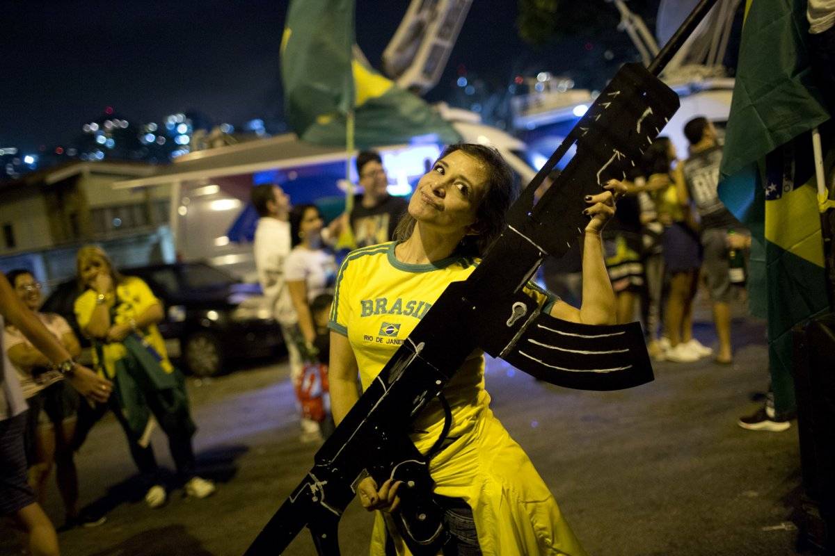 armas Bolsonaro