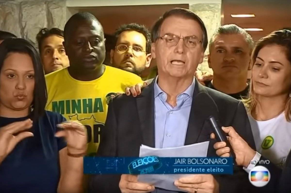104067314bolsonarodiscurso2-c7b2d72f9bb49df80109e3e55fe31561.jpg