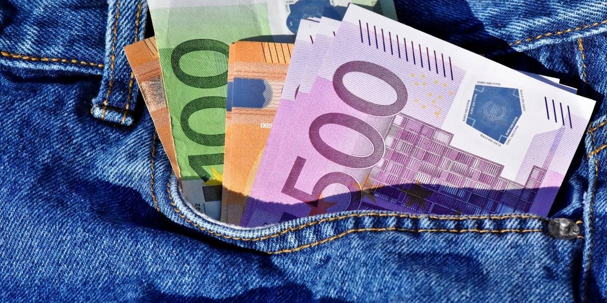 Confira A Cotação Do Dólar Euro E Bitcoin Nesta Terça Feira 8 De Confira A Cotação Do Dólar Euro E Bitcoin Nesta Terça Feira 8 De