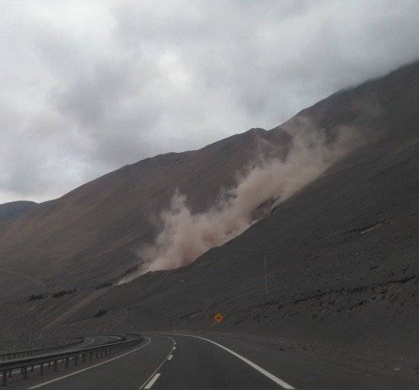 Desprendimientos tras sismo