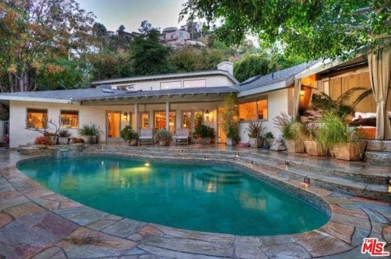 mansion2