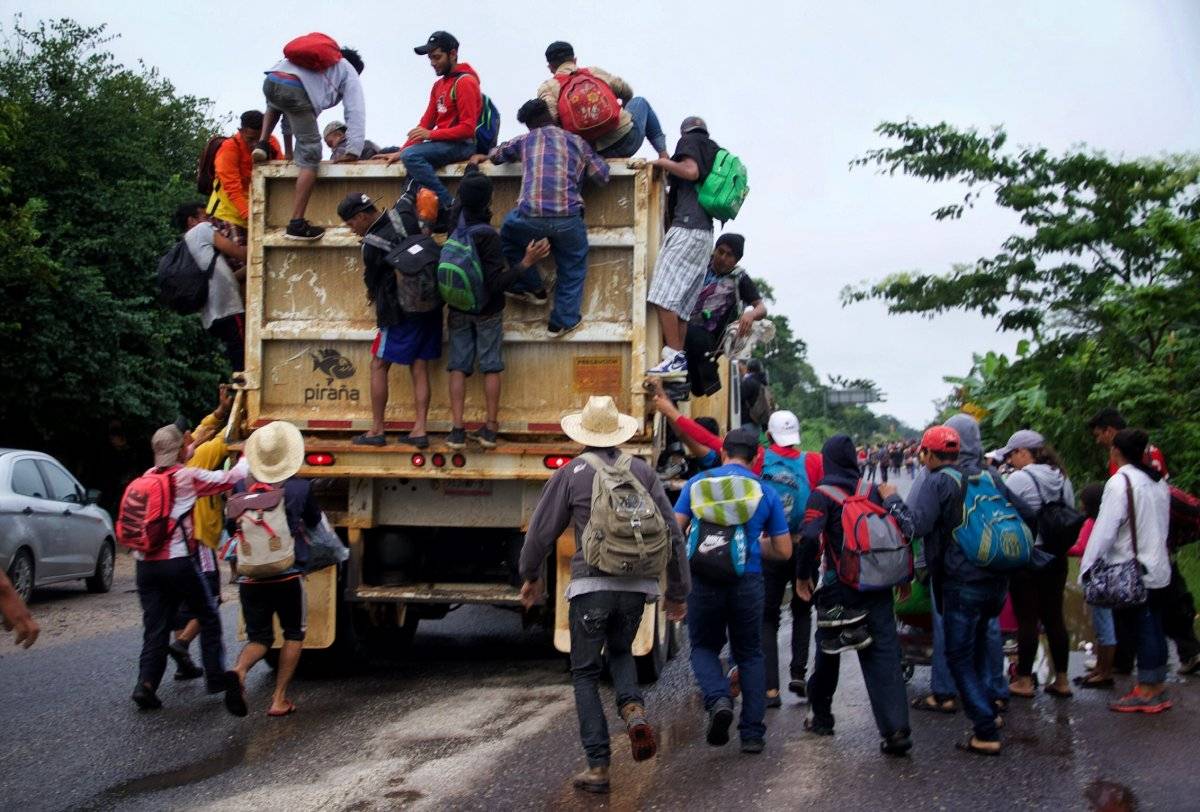 México recibe 3230 solicitudes de refugio de caravana migrante