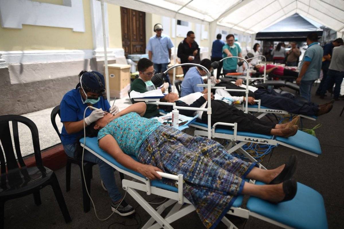 Jornada médica frente al Congreso