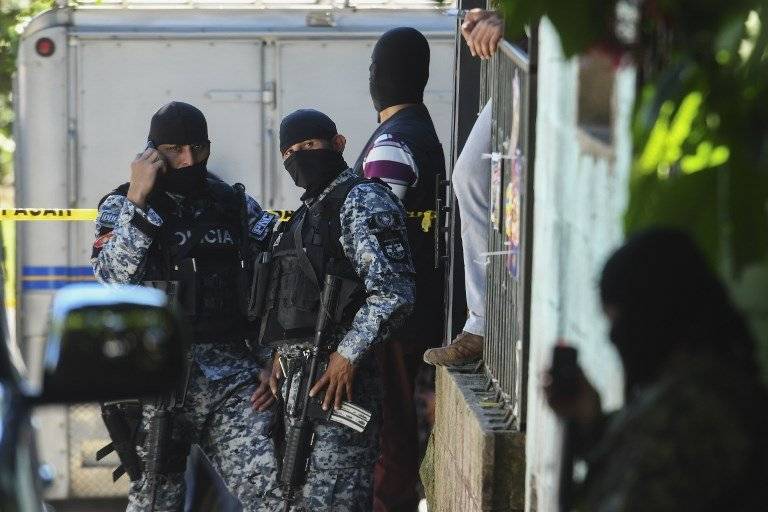 Policía de El Salvador