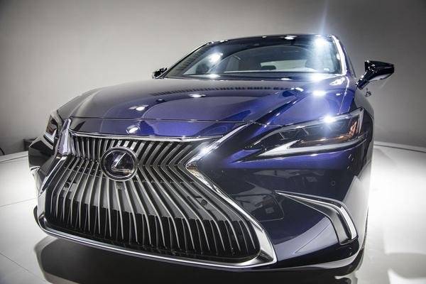 Lexus