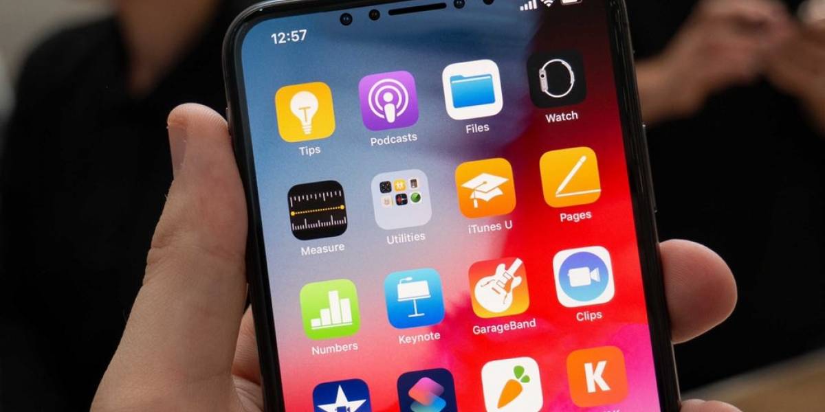 Adiós notch: La tendencia pronto sería poner un pequeño agujero en la parte superior de la pantalla