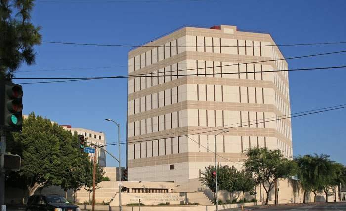 104154475twintowers700lrczmyi59-b6bd75f3f4318939bd38eb8718b888d6.jpg
