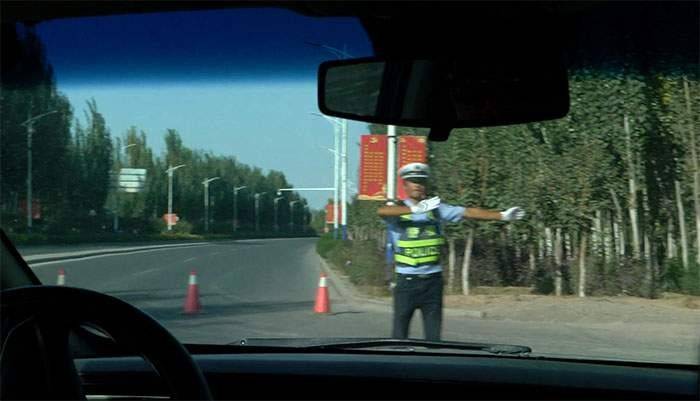 104154762roadblock6zgtyuelr197qtey-f854d5fd1e4e00cb02fe06e229b7dfd0.jpg