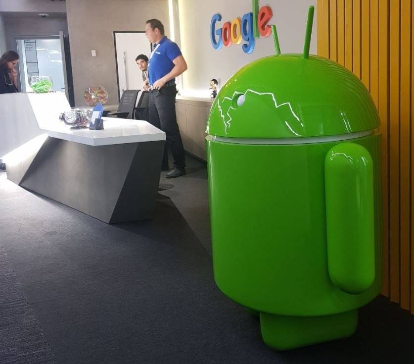 104184059androidandre-09faf1c32b484e8086811554cfa22878.jpg
