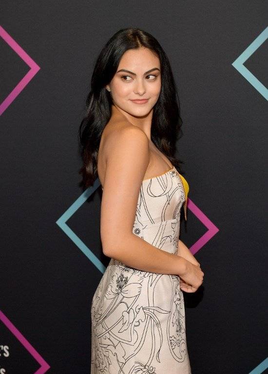 Camila Mendes