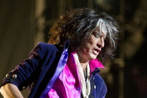 Joe Perry de Aerosmith fue internado de urgencia tras concierto en Nueva York