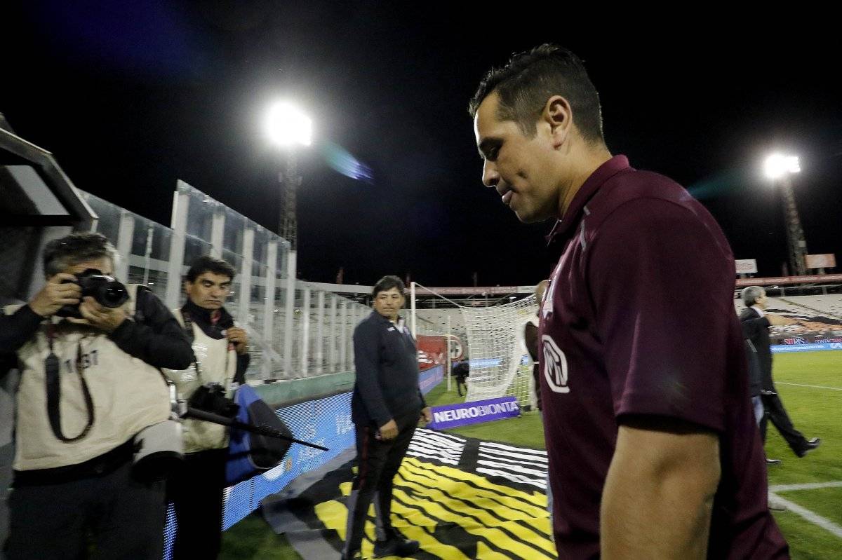 El DT está viviendo sus últimos minutos en Colo Colo / imagen: Agencia UNO