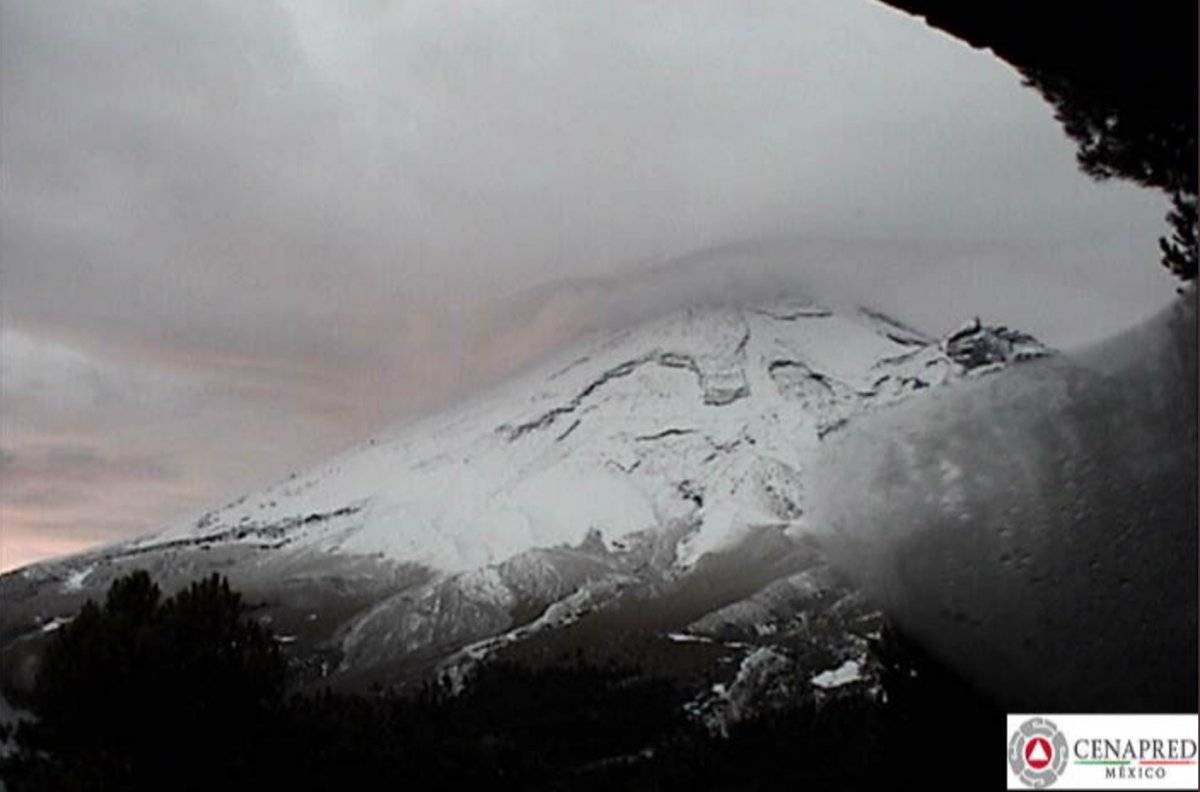 Así amaneció el Popocatépetl este 14 de noviembre