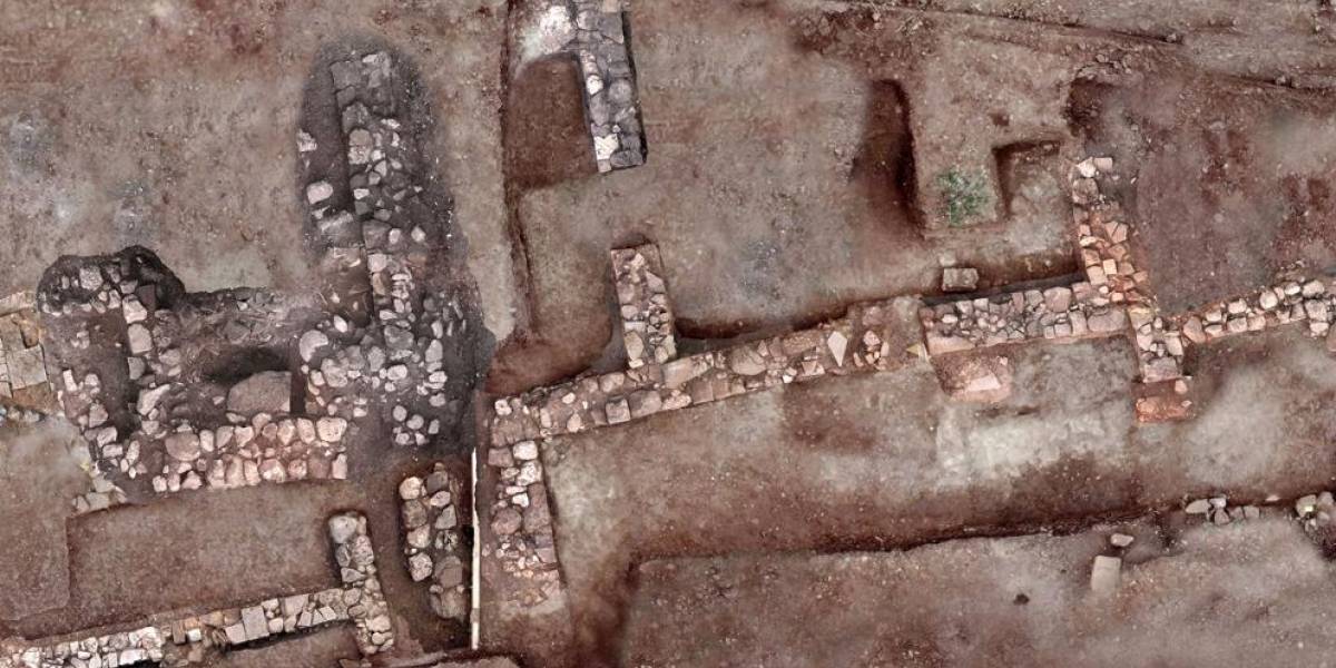 Histórico: Encuentran la antigua ciudad perdida de Tenea junto a varias tumbas