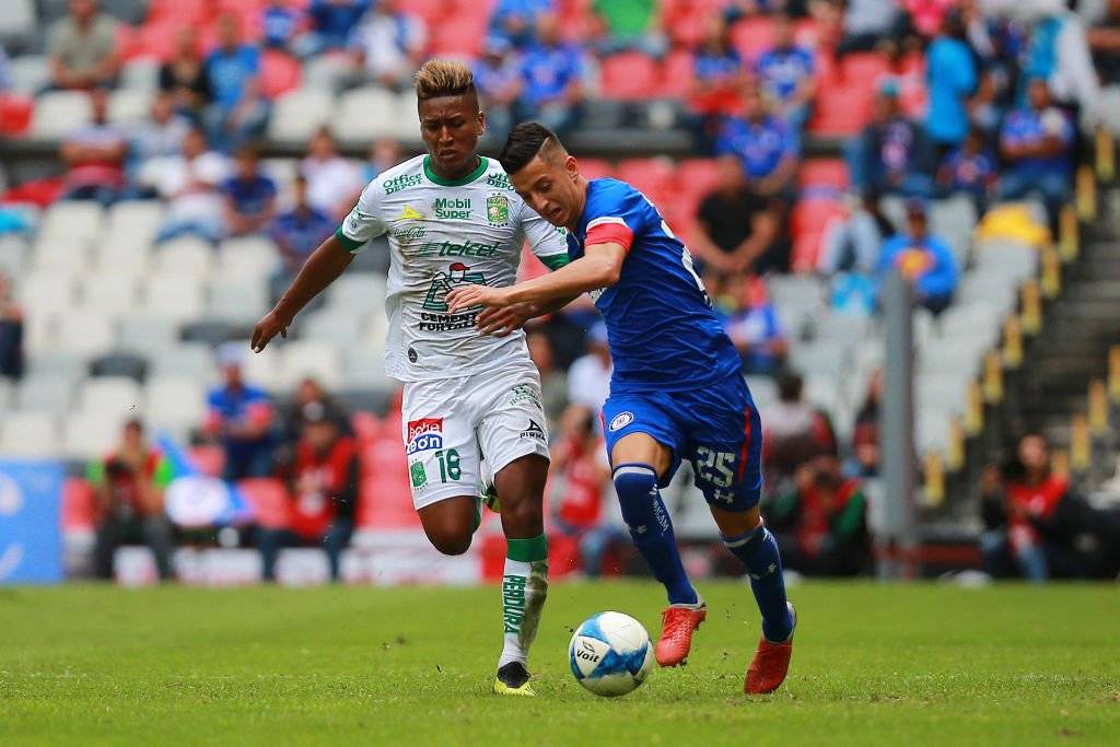 Pedro Aquino, del León, comienza a tomar protagonismo en Perú. Fue figura ante Chile en Miami / Foto: Getty Images