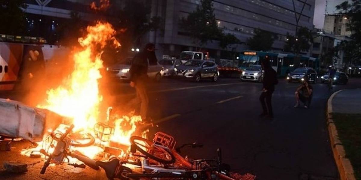 Volaron mobikes: Manifestaciones en todo el país por el asesinato de Camilo Catrillanca
