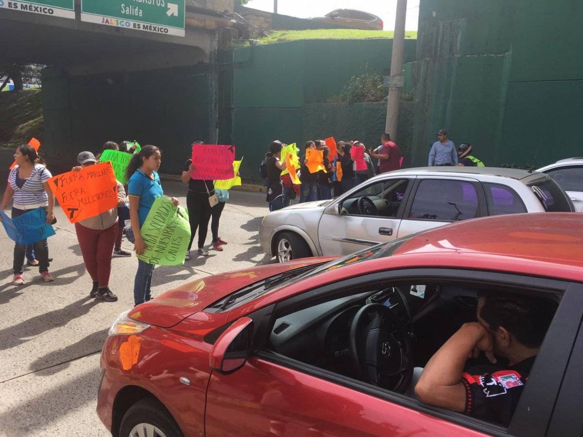 Realizan protestas contra el Ejército y la Marina en Guadalajara
