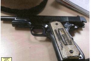 Chapo´s gun. AP