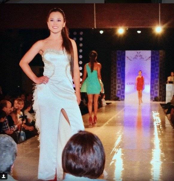 Daniela Almeida, en el Desfile Contrastes 2014