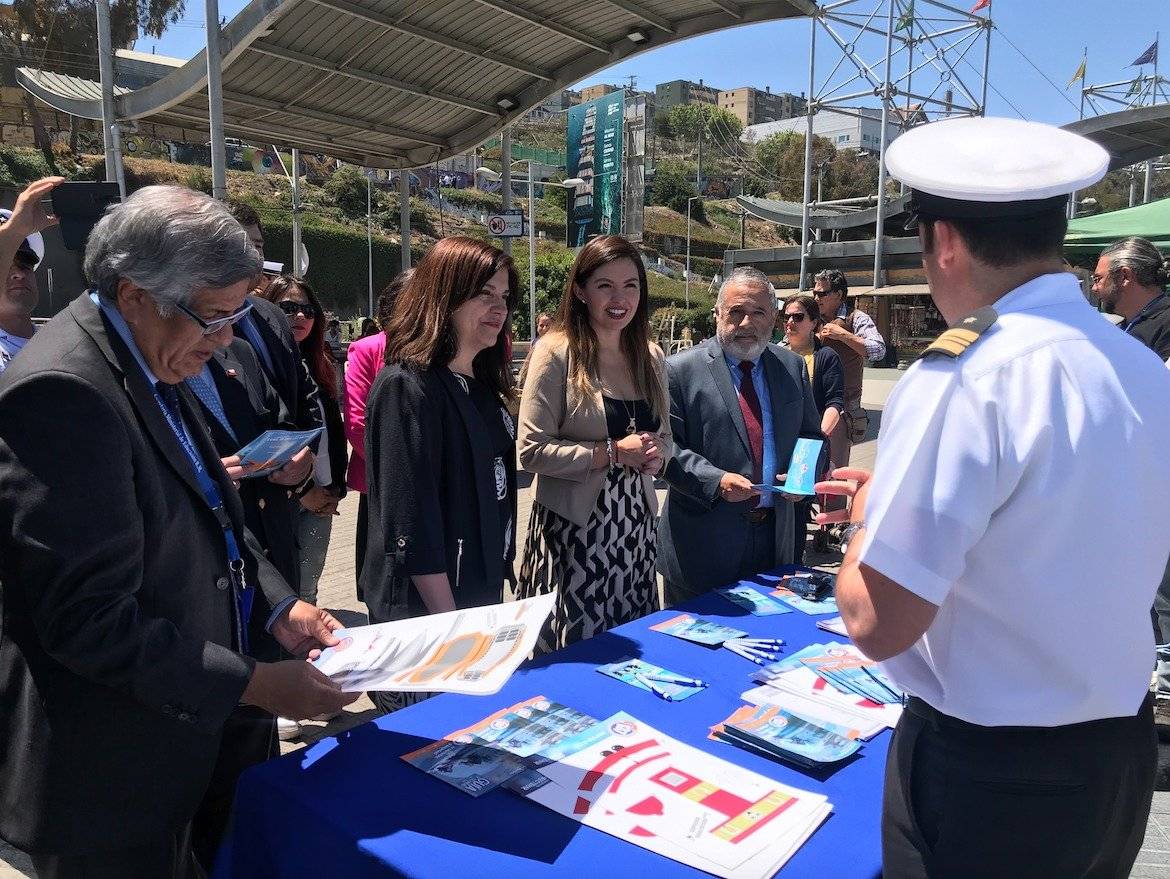 Seremi de Santiago, Bárbara Soto junto a la su par de Valparaíso, Patricia Colarte, inauguraron el plan "Playas Seguras" /Foro: Gentileza