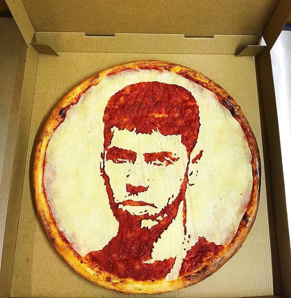 Pizza de Anuel AA