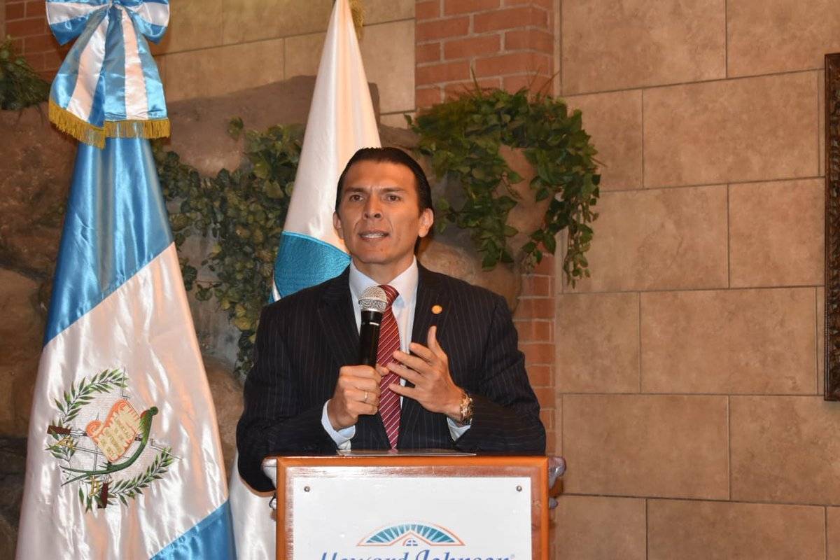 ministro de Trabajo, Gabriel Aguilera