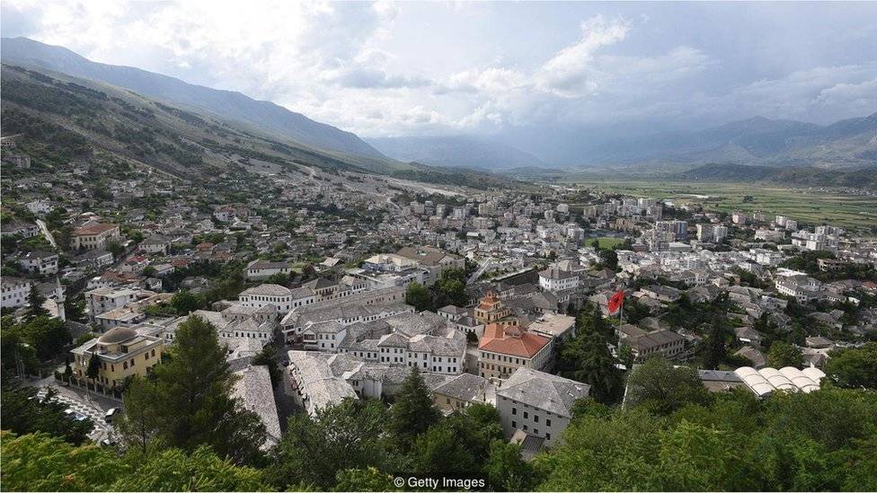 104509333albania5-06b1f6ff79d1a37535250af57ba6dfe1.jpg