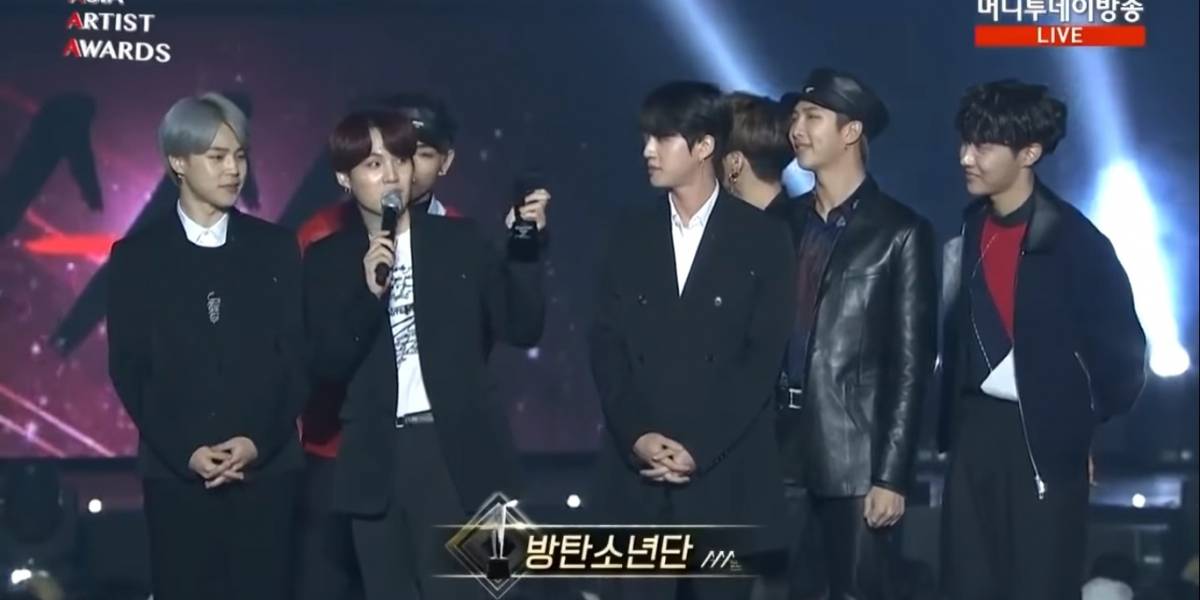 Resultado de imagen para bts asia artist awards 2018