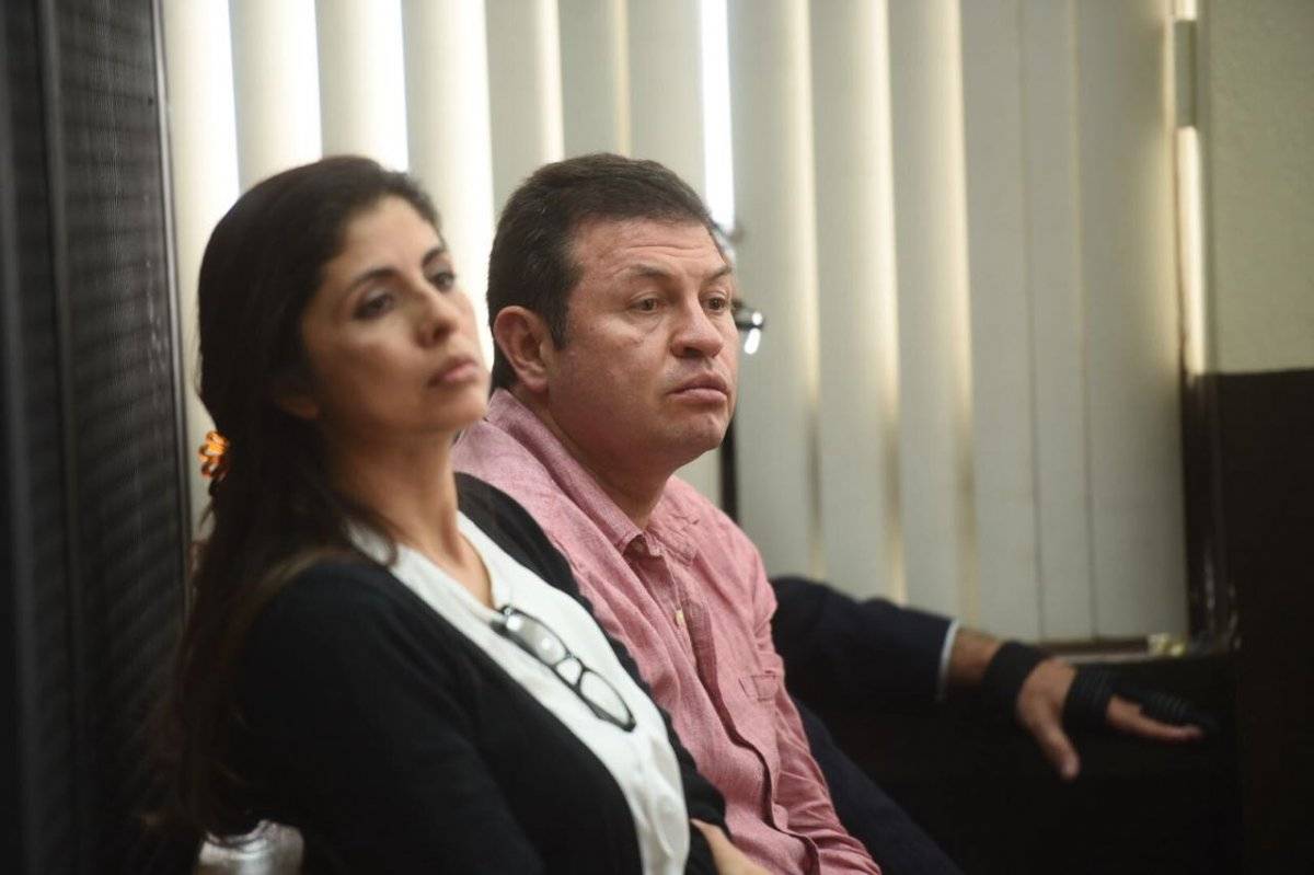 Sergio y su hermana Clara López Villatoro.