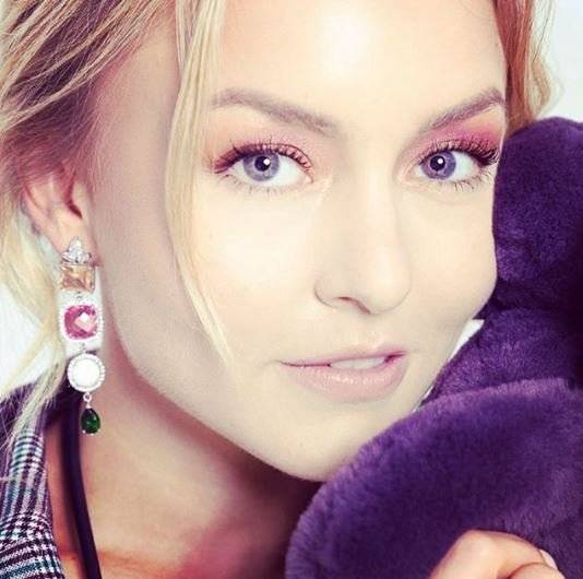 angelique boyer